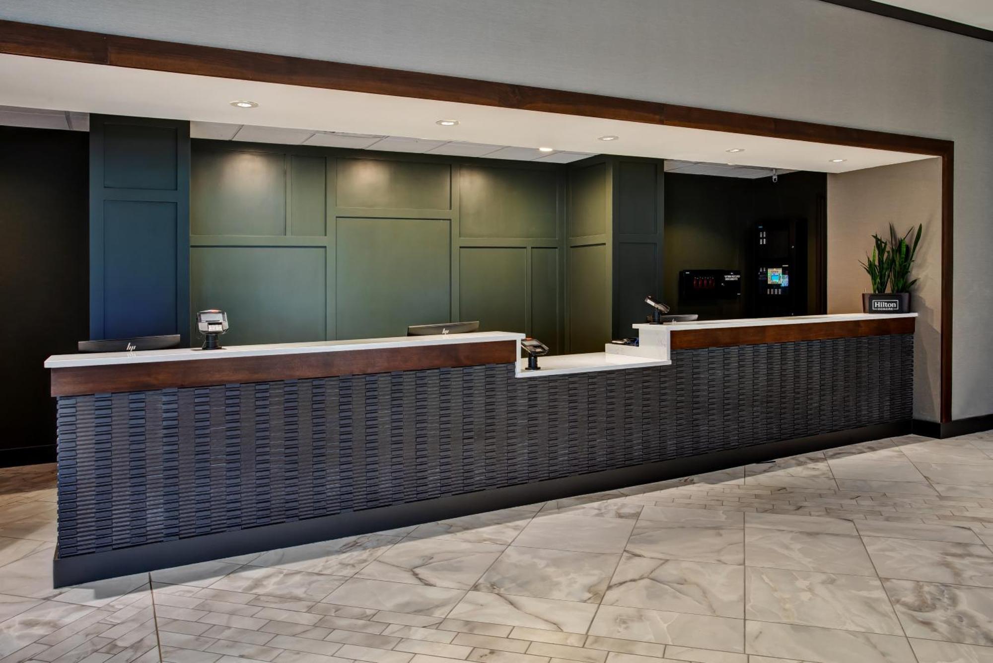 Doubletree By Hilton Lansing Ξενοδοχείο Εξωτερικό φωτογραφία