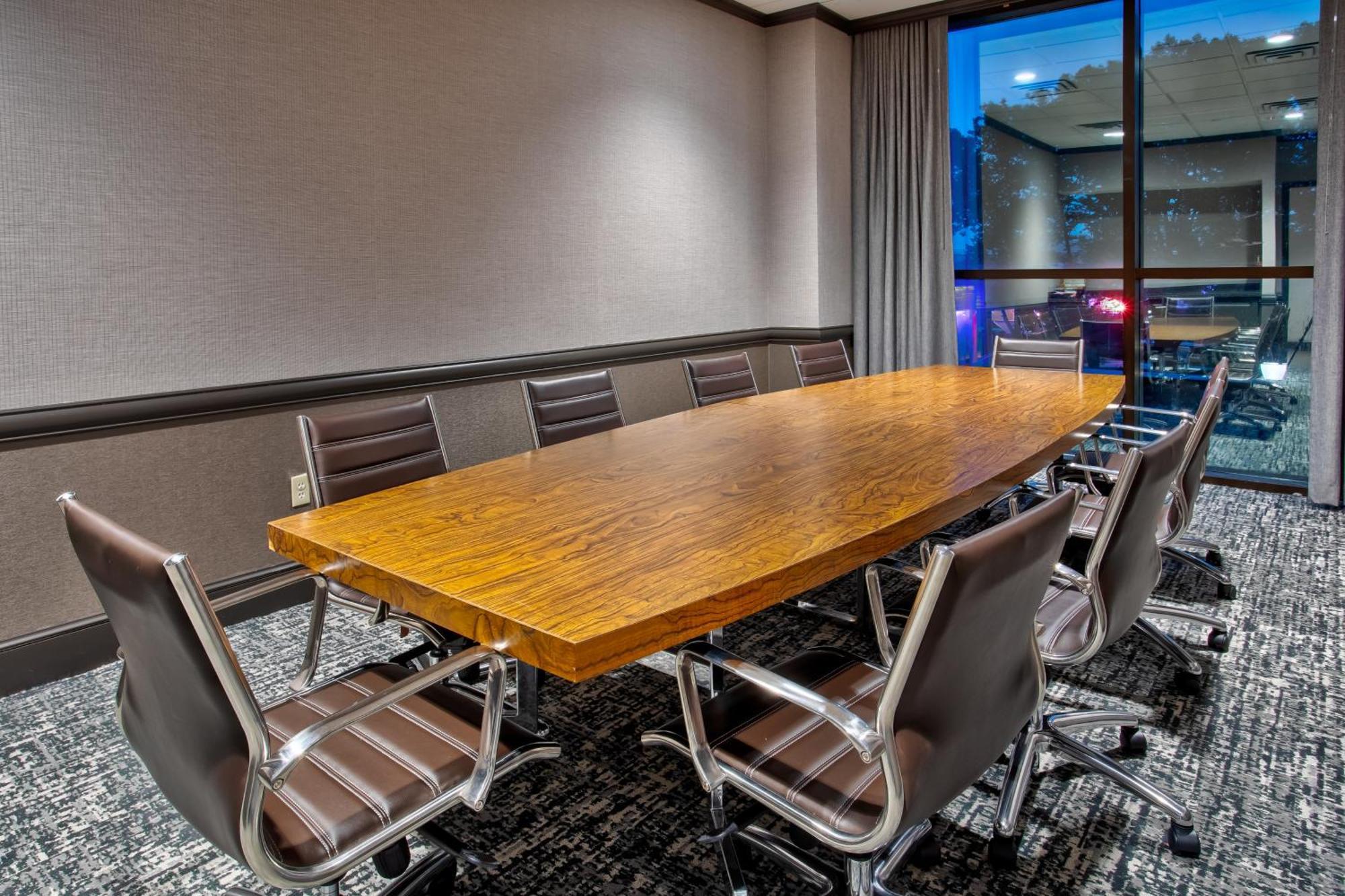 Doubletree By Hilton Lansing Ξενοδοχείο Εξωτερικό φωτογραφία