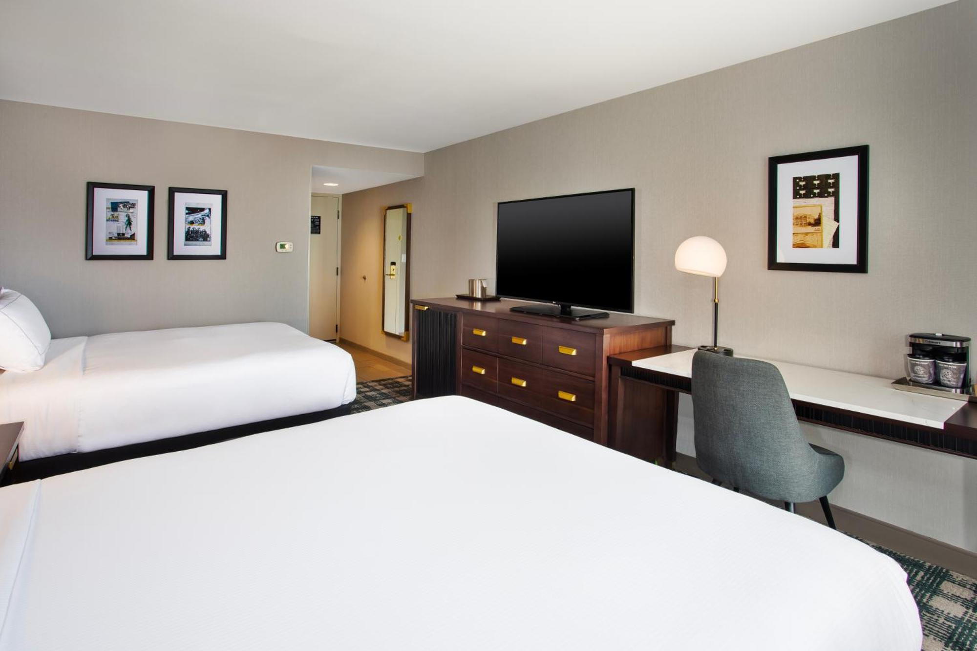 Doubletree By Hilton Lansing Ξενοδοχείο Εξωτερικό φωτογραφία