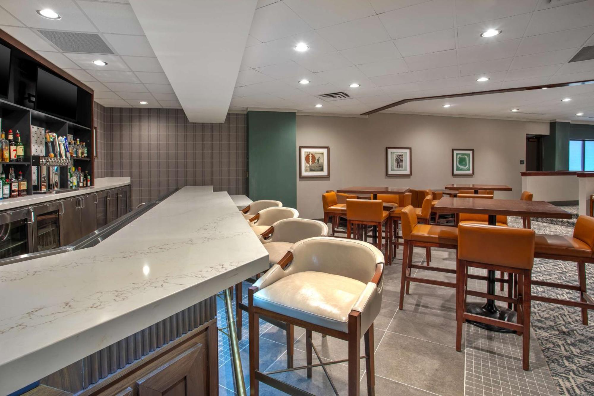 Doubletree By Hilton Lansing Ξενοδοχείο Εξωτερικό φωτογραφία