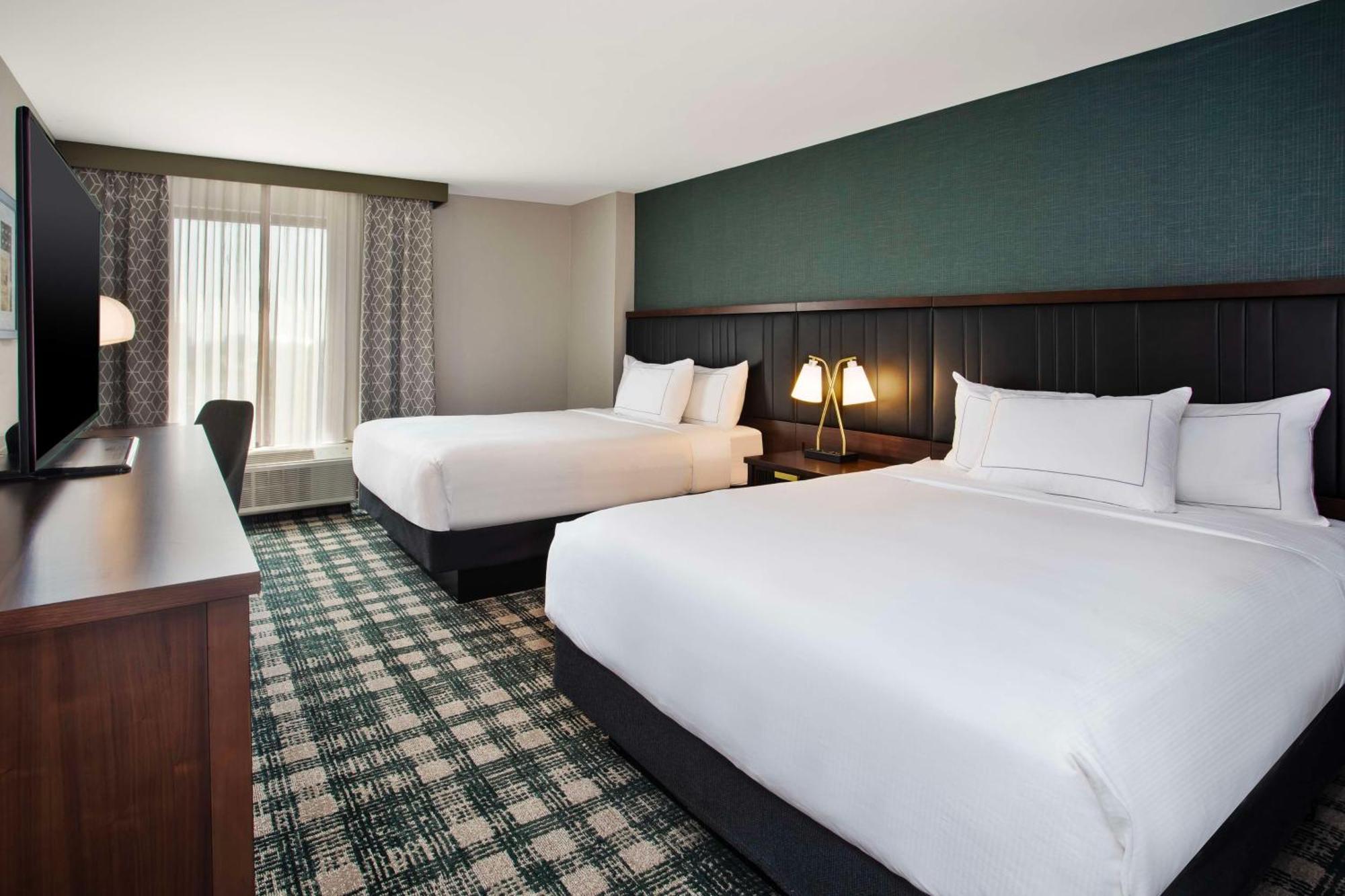 Doubletree By Hilton Lansing Ξενοδοχείο Εξωτερικό φωτογραφία